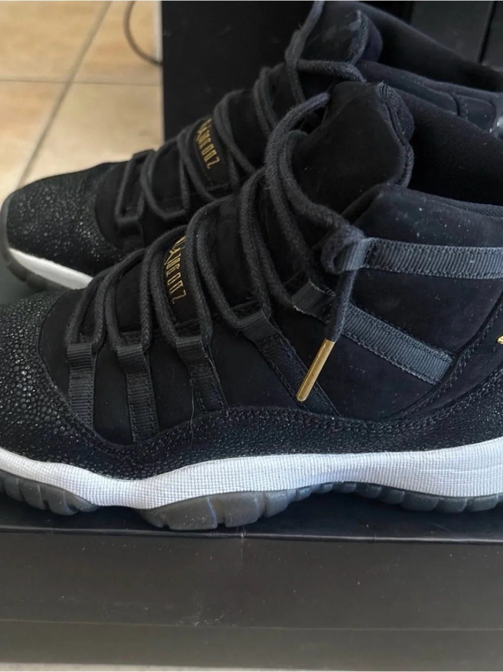 Nike Air Jordan 11 (Singray) Size 5.5y